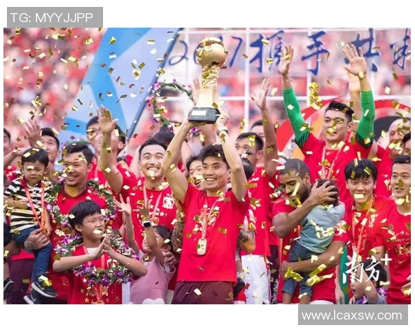 广州足球队的个人能力揭秘与战术分析全景探讨